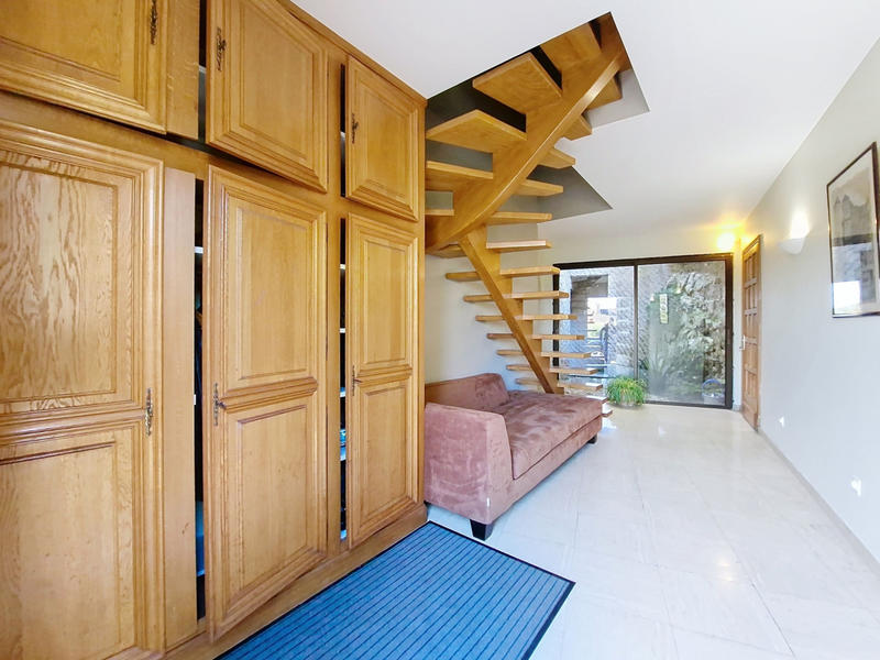 Maison - 206 m² - 7 pièces