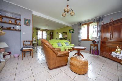 Maison - 107 m² - 5 pièces