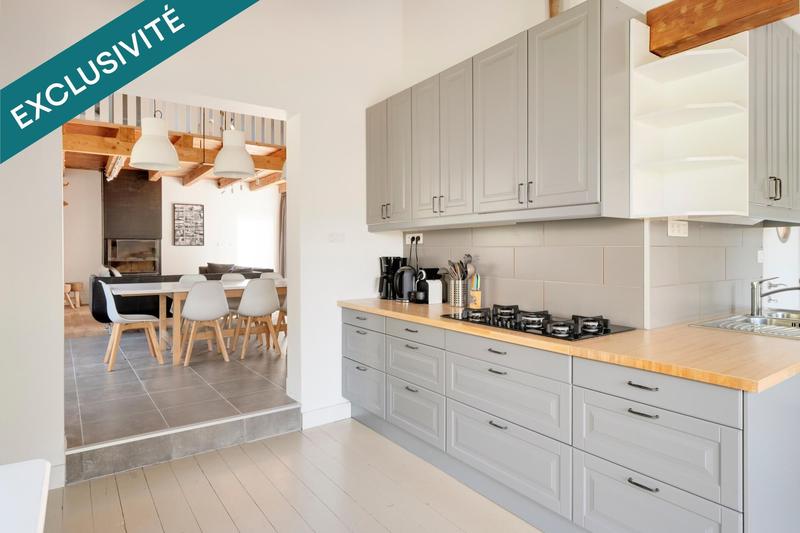 Maison - 340 m² - 12 pièces