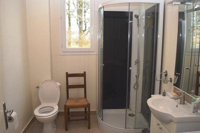 Maison - 235 m² - 10 pièces