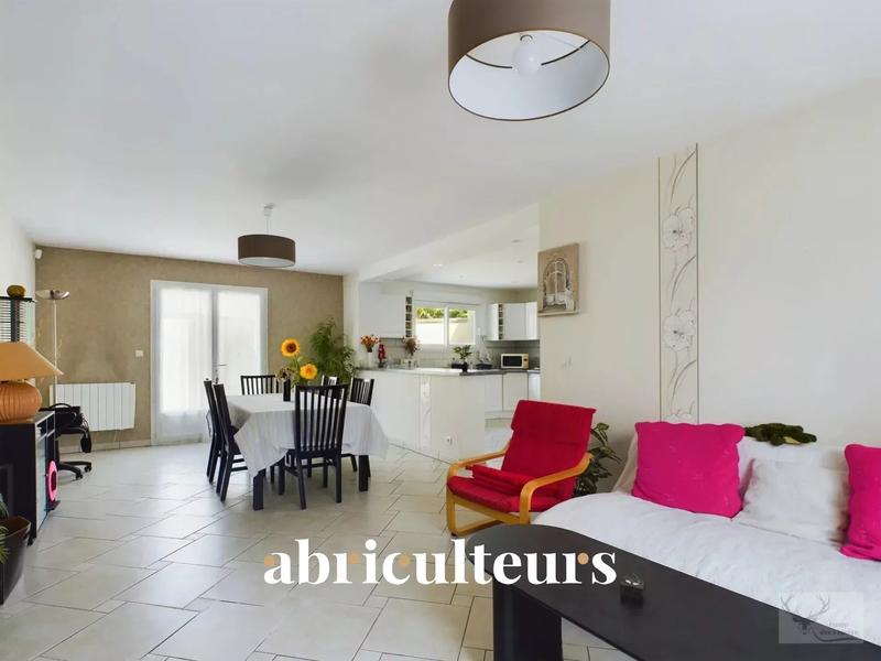 Maison - 152 m² - 6 pièces