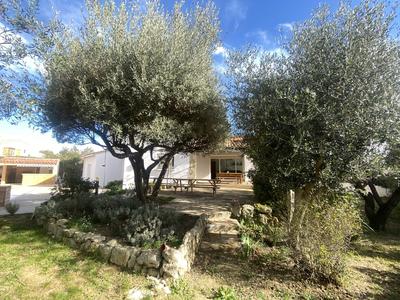 Maison - 180 m² - 6 pièces