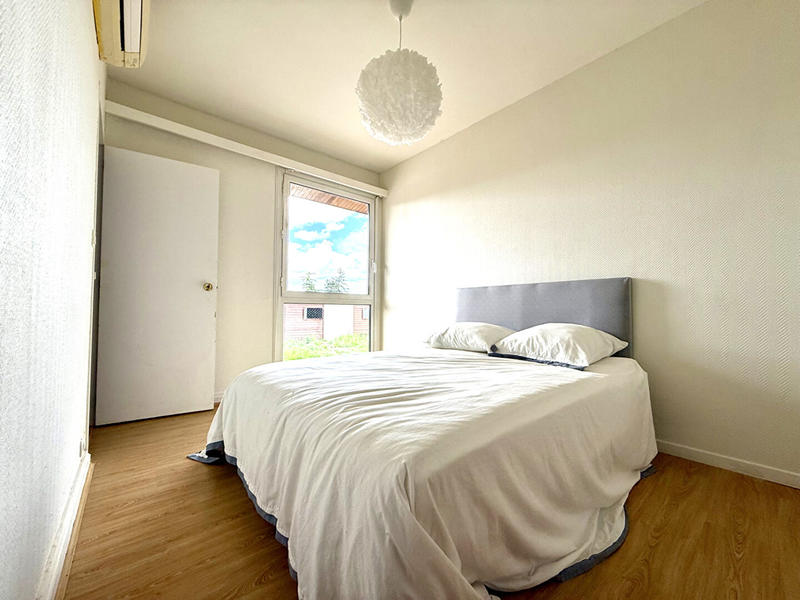 Maison - 300 m² - 10 pièces