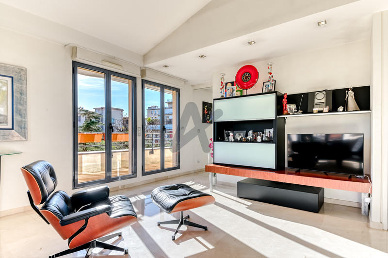 Appartement - 121 m² - 3 pièces