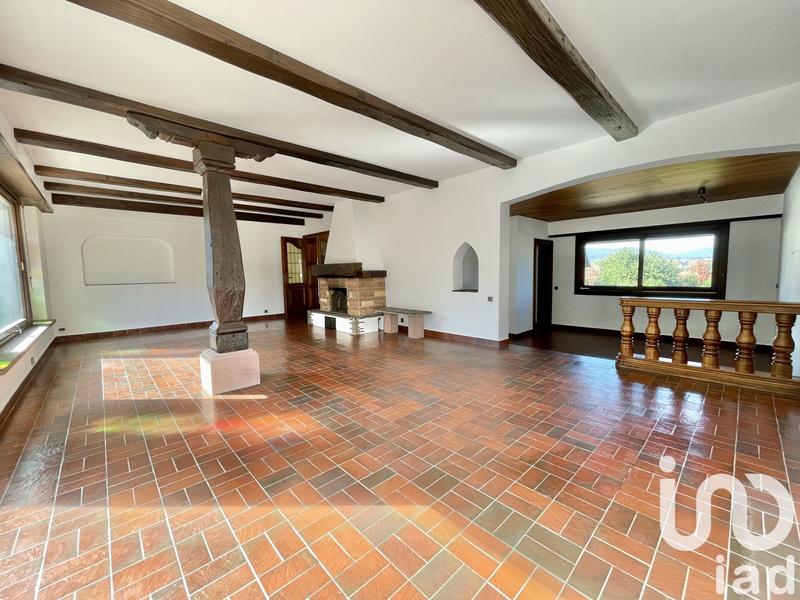 Maison - 225 m² - 8 pièces