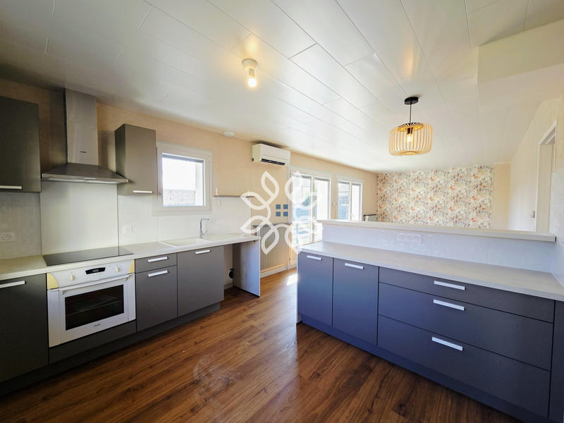 Maison - 84 m² - 4 pièces