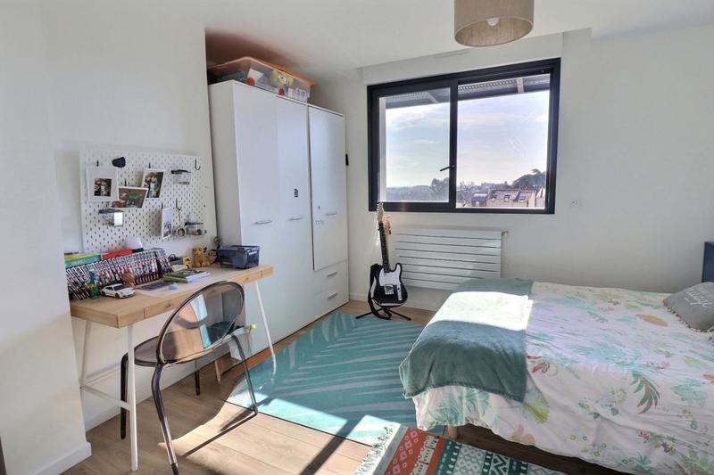 Demeure - 234 m² - 8 pièces