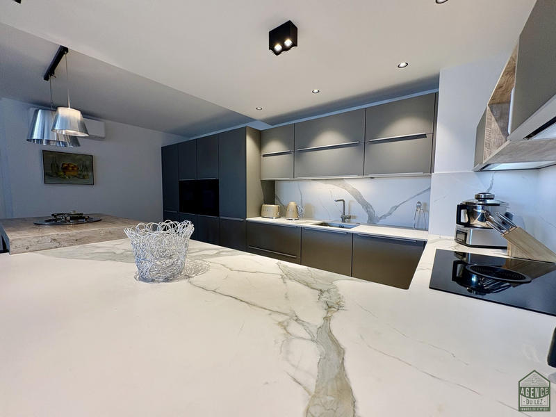 Appartement - 100 m² - 4 pièces