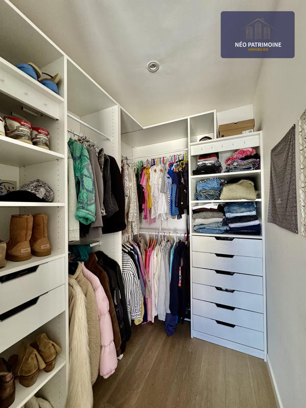 Maison contemporaine - 270 m² - 8 pièces