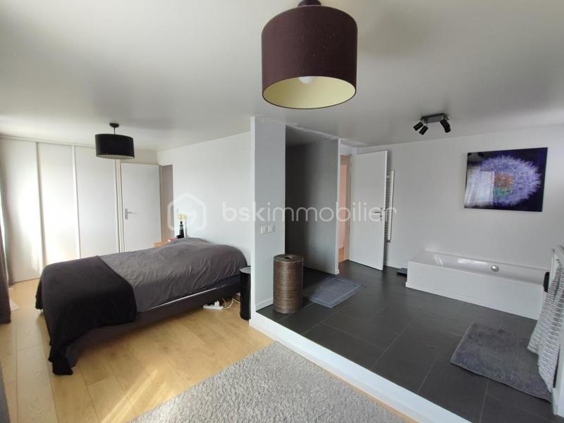 Demeure - 268 m² - 8 pièces