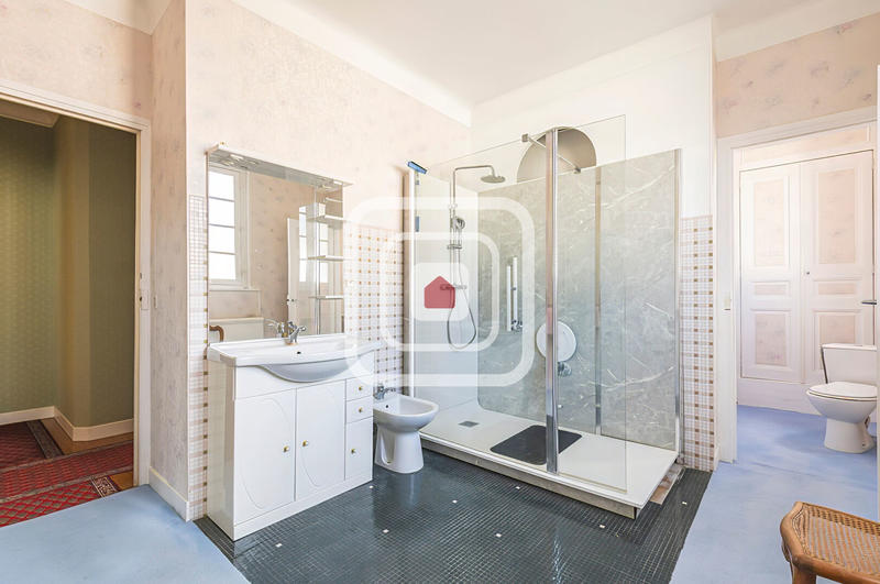 Maison - 160 m² - 5 pièces