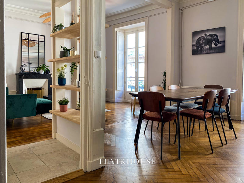 Appartement - 100 m² - 4 pièces