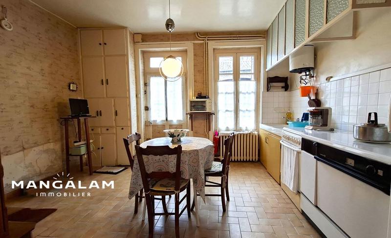 Maison traditionnelle - 108 m² - 7 pièces