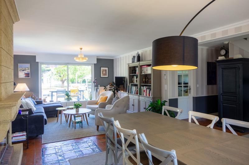 Maison - 167 m² - 7 pièces