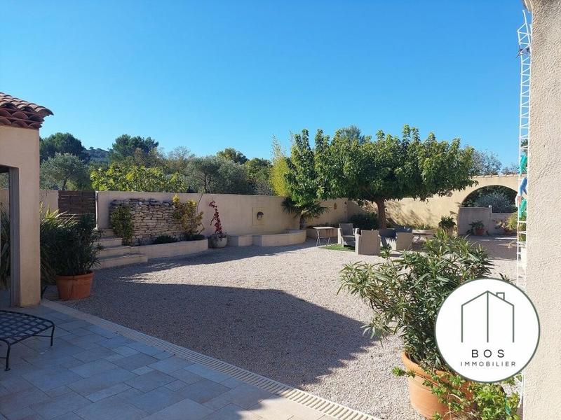 Villa - 296 m² - 6 pièces