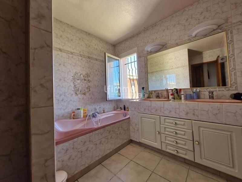 Maison - 94 m² - 7 pièces