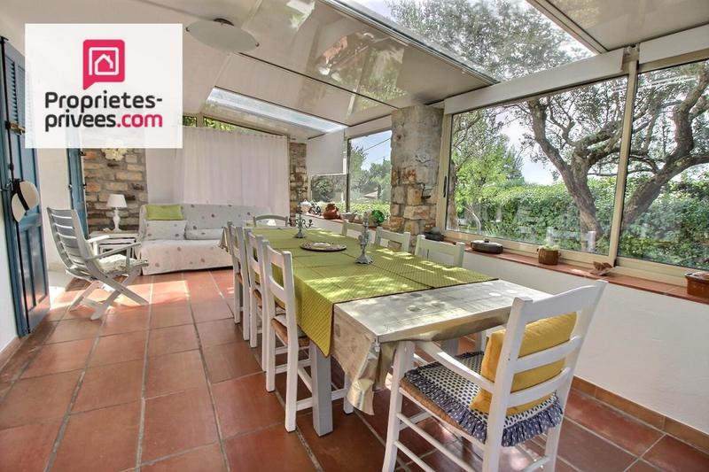 Maison - 200 m² - 7 pièces