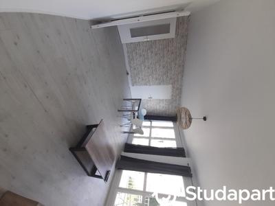 Chambre - 12 m² - 1 pièce