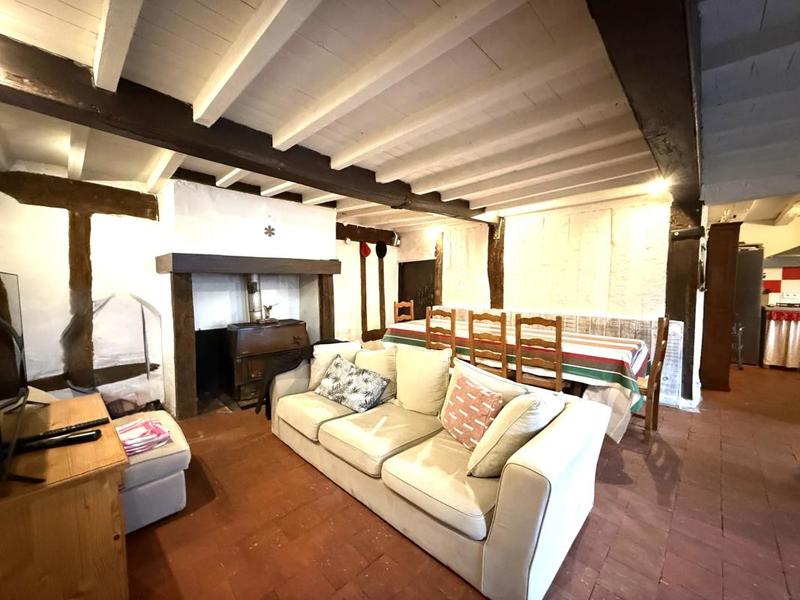 Propriété - 90 m² - 5 pièces