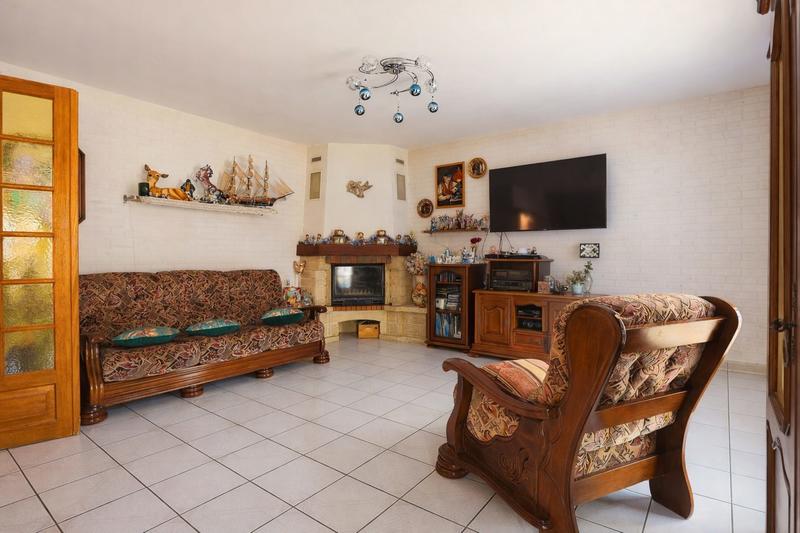 Maison - 147 m² - 6 pièces