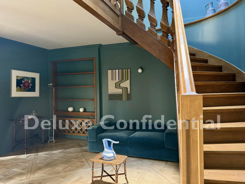 Appartement - 124 m² - 6 pièces