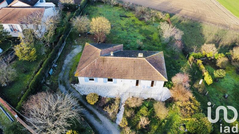 Maison - 93 m² - 4 pièces