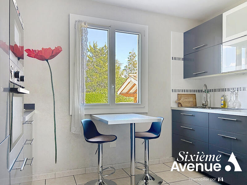 Maison - 96 m² - 4 pièces