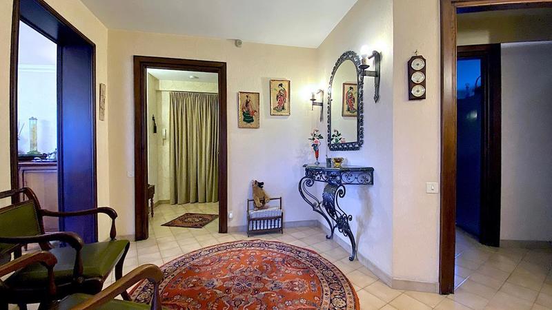 Appartement - 160 m² - 5 pièces