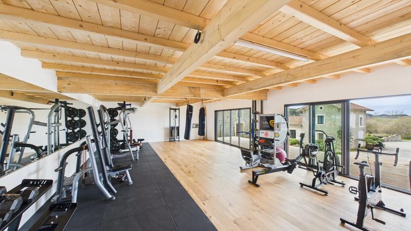 Maison - 350 m² - 9 pièces