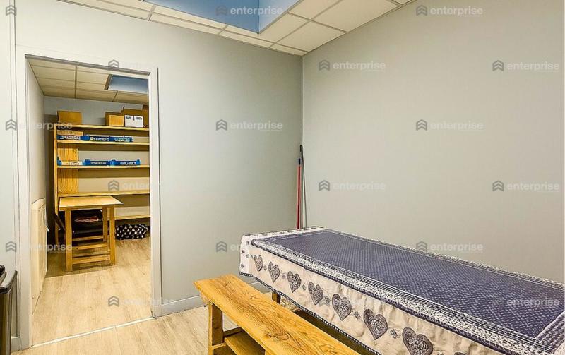 Local commercial - 146 m²