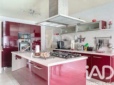 Maison - 143 m² - 7 pièces