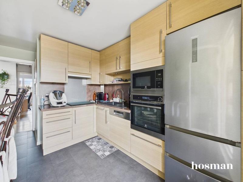 Appartement - 97 m² - 5 pièces