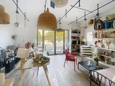 Fonds de commerce - 46 m²