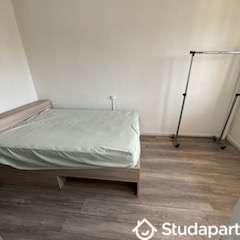 Chambre - 11 m² - 1 pièce
