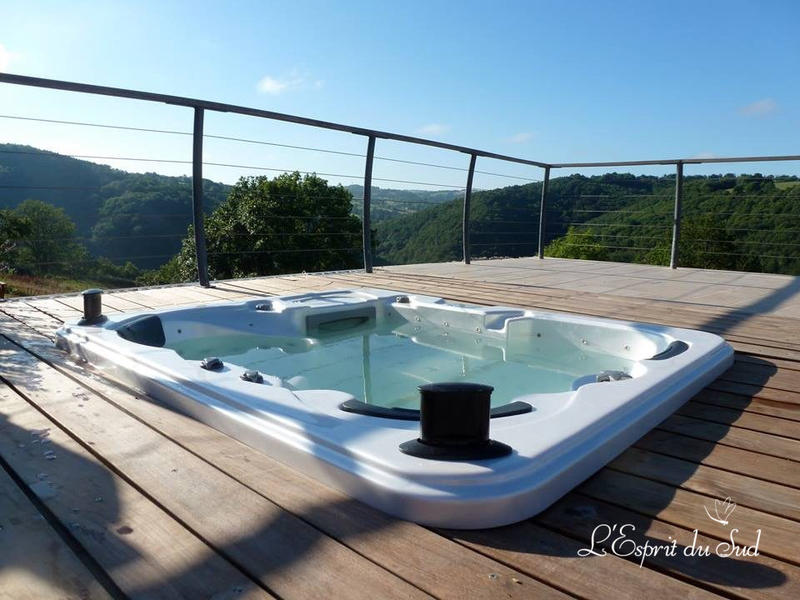 Maison - 700 m² - 26 pièces