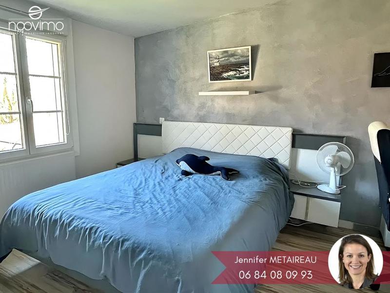 Maison - 222 m² - 9 pièces