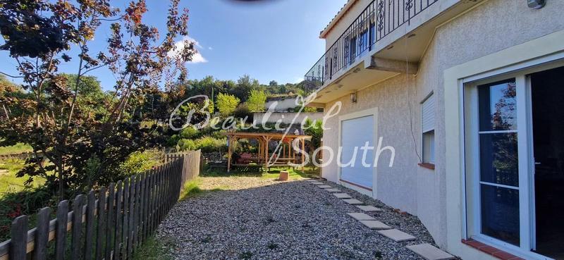 Villa - 210 m² - 6 pièces