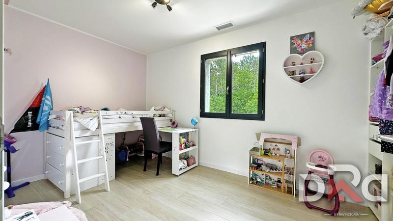 Maison - 205 m² - 8 pièces