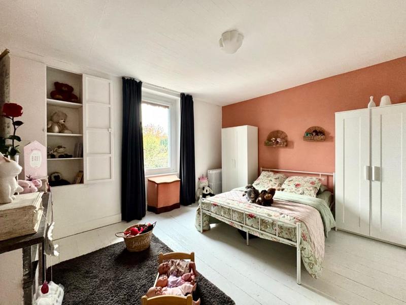 Maison de ville - 238 m² - 8 pièces