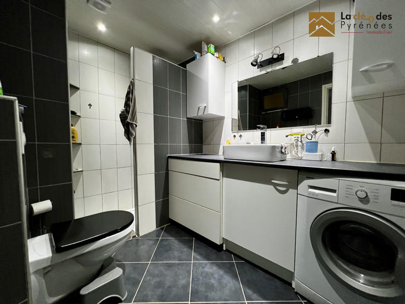 Local commercial - 194 m² - 8 pièces