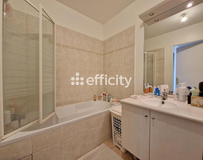 Appartement - 94 m² - 4 pièces