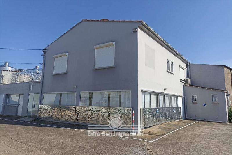 Maison - 207 m² - 5 pièces