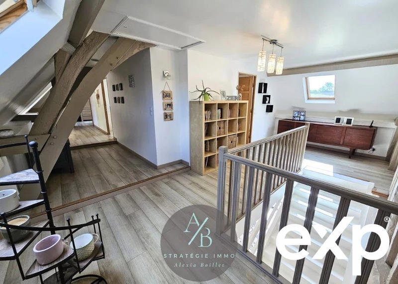 Maison - 240 m² - 7 pièces