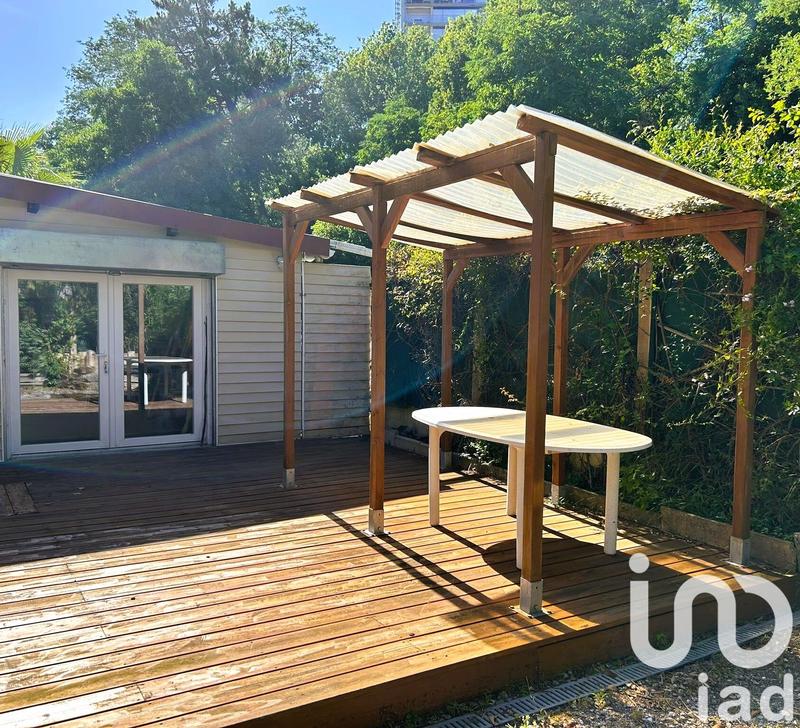 Maison - 168 m² - 6 pièces