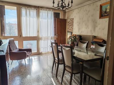 Appartement - 75 m² - 3 pièces