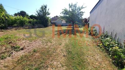 Terrain constructible - 855 m²