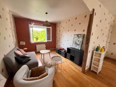 Maison - 74 m² - 4 pièces