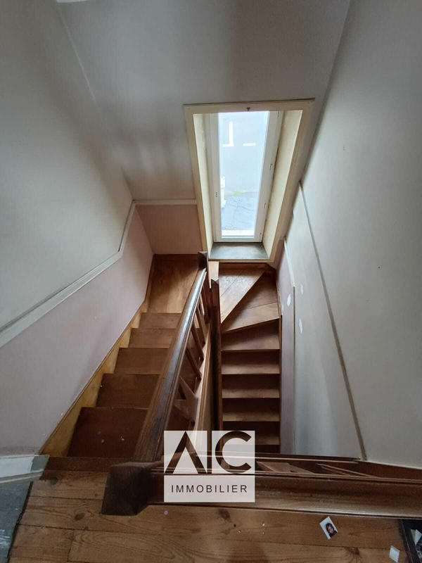 Maison - 104 m² - 5 pièces