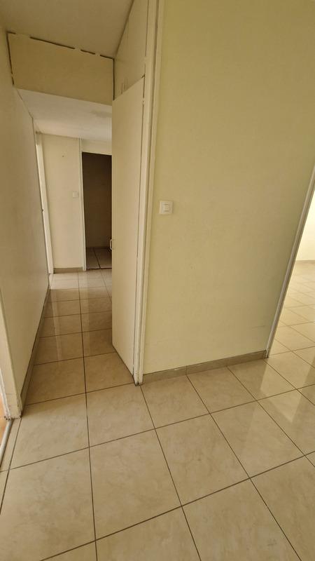 Appartement - 111 m² - 6 pièces