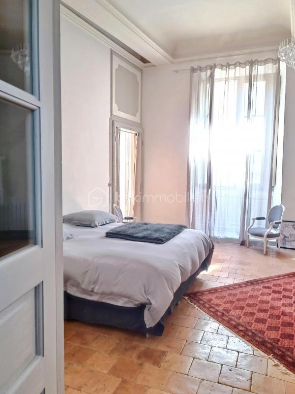 Hôtel particulier - 247 m² - 6 pièces